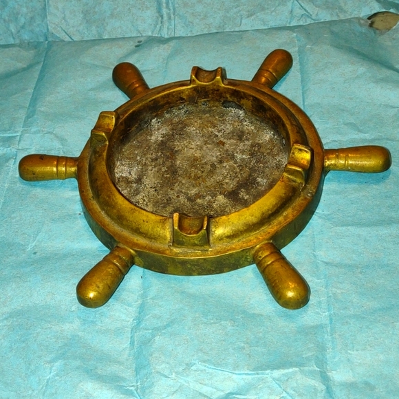 Old vintage brass Captain's wheel ashtray